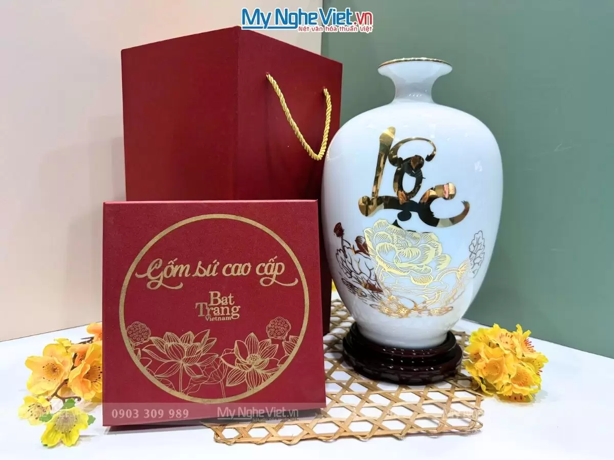 bình hút tài chữ Tài Lộc